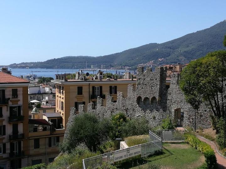 La Finestra Sul Parco Appartement La Spezia Buitenkant foto